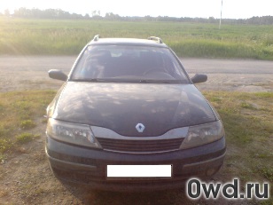 Битый автомобиль Renault Laguna